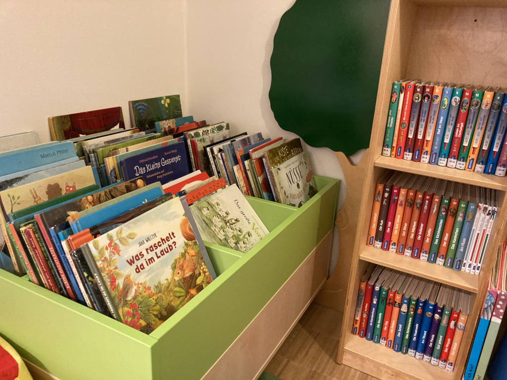 Büchertrog